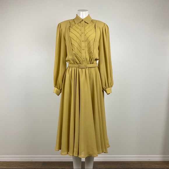 Vintage Dresses & Skirts - Vintage Tan Chiffon Midi Dress
